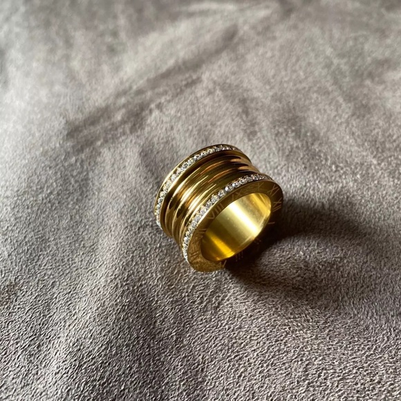 Roman Numeral Swarovski Crystals Stuck Up Eternity Gold Silver Rose Gold Ring - Picture 9 of 16